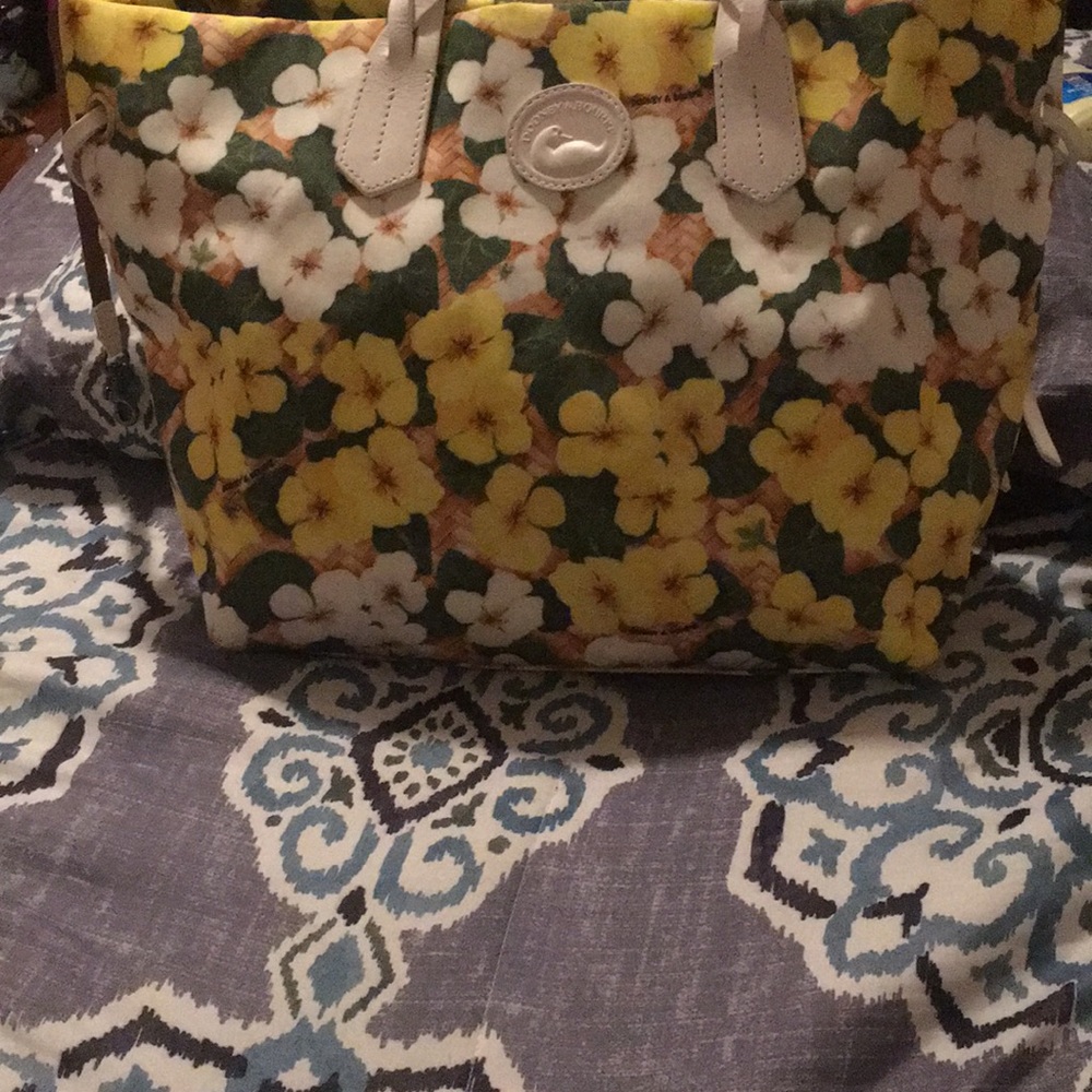 Dooney & Bourke Purse